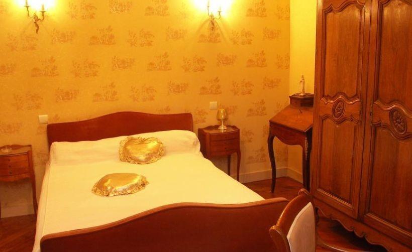 تختخواب و صبحانه Château Des Requêtes