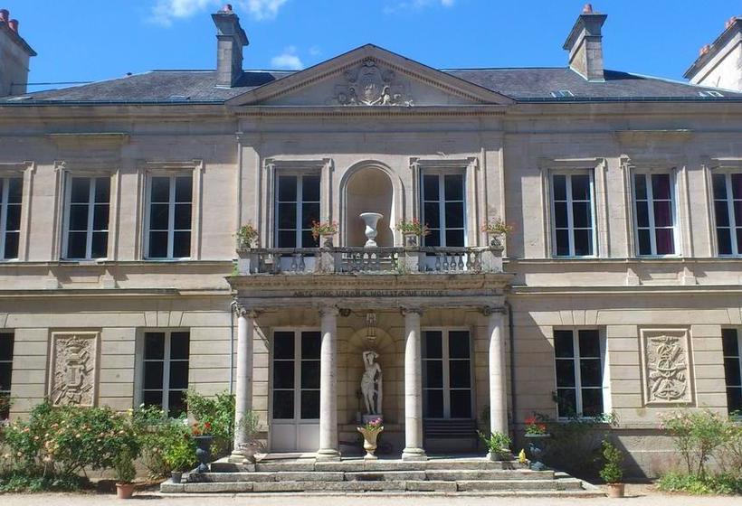 تختخواب و صبحانه Château Des Requêtes