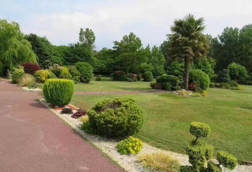 ベッドアンドブレックファースト Chambres D'hotes La Maison Neuve