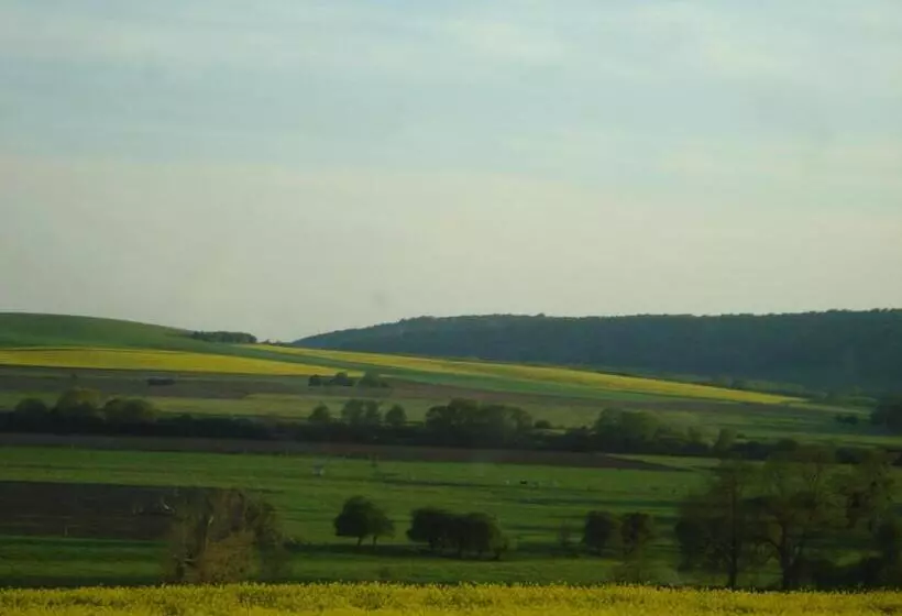 تختخواب و صبحانه Chambres D'hôtes Notre Paradis
