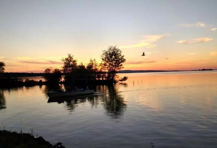 تختخواب و صبحانه Chambres D'hôtes Notre Paradis