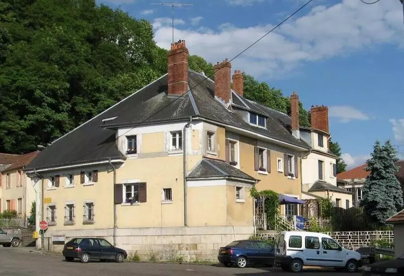 تختخواب و صبحانه Chambres D'hôtes Notre Paradis