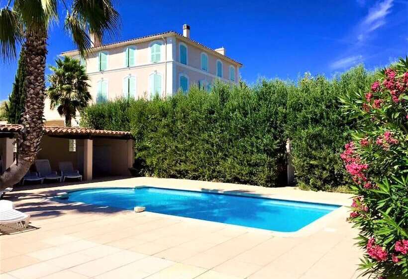 Bed and Breakfast Domaine De L'aufrene