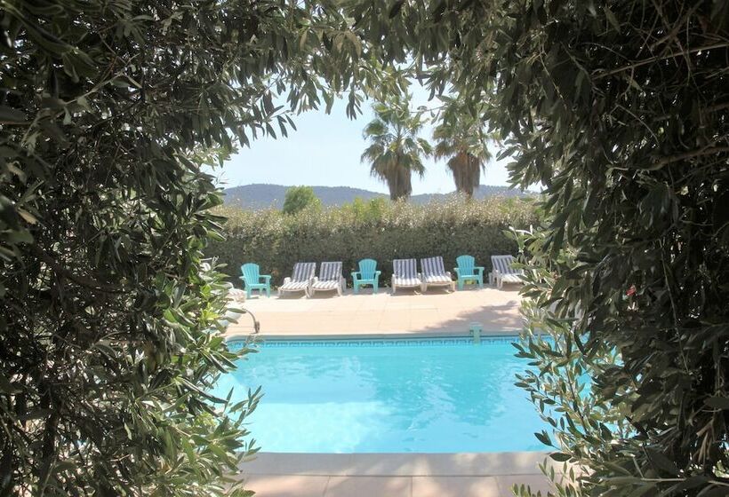 Bed and Breakfast Domaine De L'aufrene