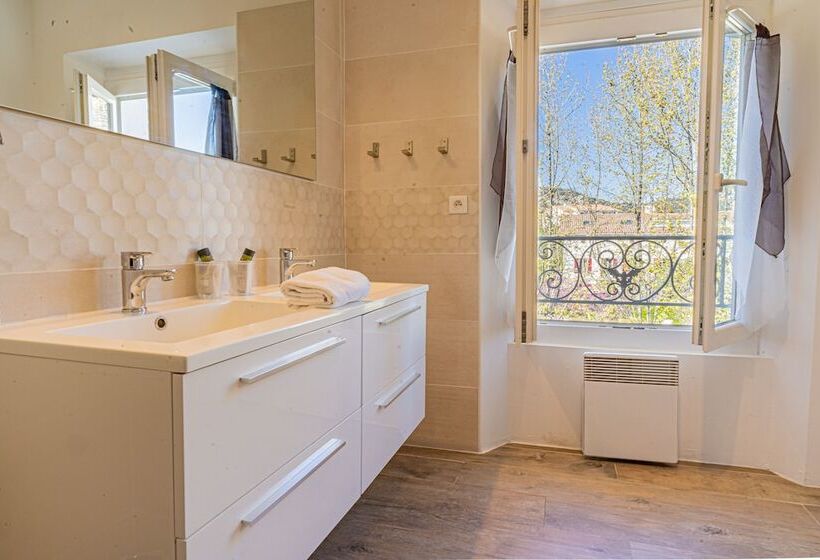 Bed and Breakfast Domaine De L'aufrene