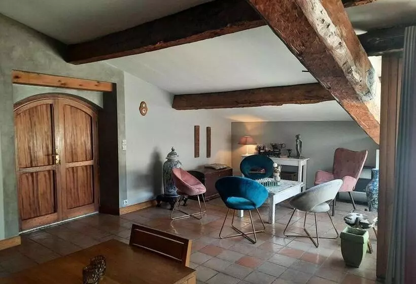 Aamiaismajoitus (B&B) Domaine La Sauzette