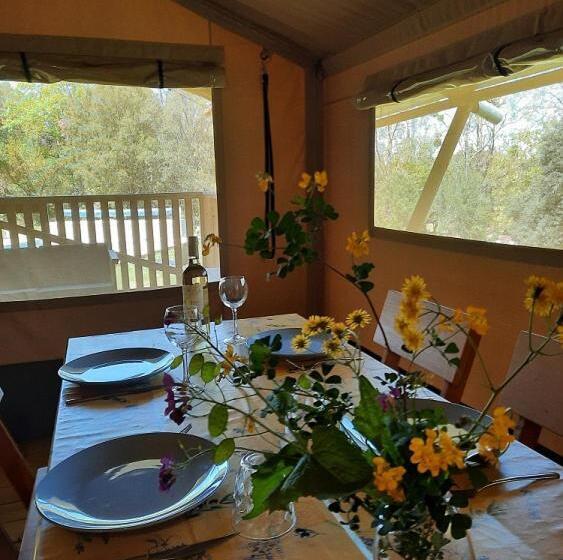 צימר Domaine La Sauzette