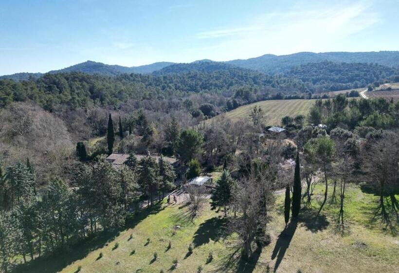 צימר Domaine La Sauzette