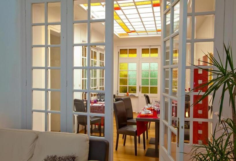 تختخواب و صبحانه L Escale Malouine