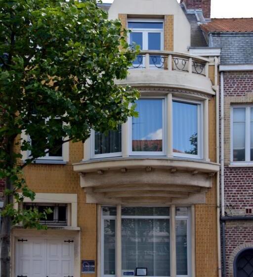 تختخواب و صبحانه L Escale Malouine