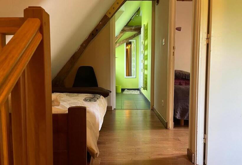 צימר La Closerie De La Hérissière