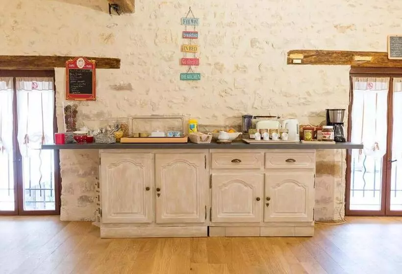 Aamiaismajoitus (B&B) La Ferme De Vintué
