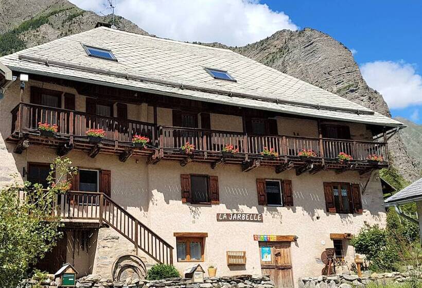 تختخواب و صبحانه La Jarbelle Gîte Et Spa