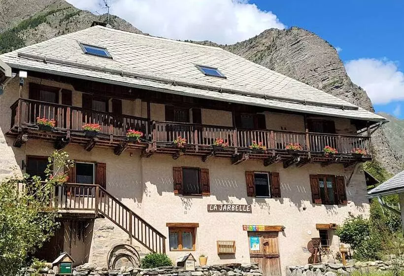 Aamiaismajoitus (B&B) La Jarbelle   Gîte Et Spa