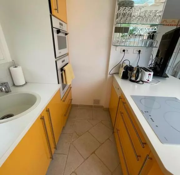 Bed and Breakfast La Tarentane