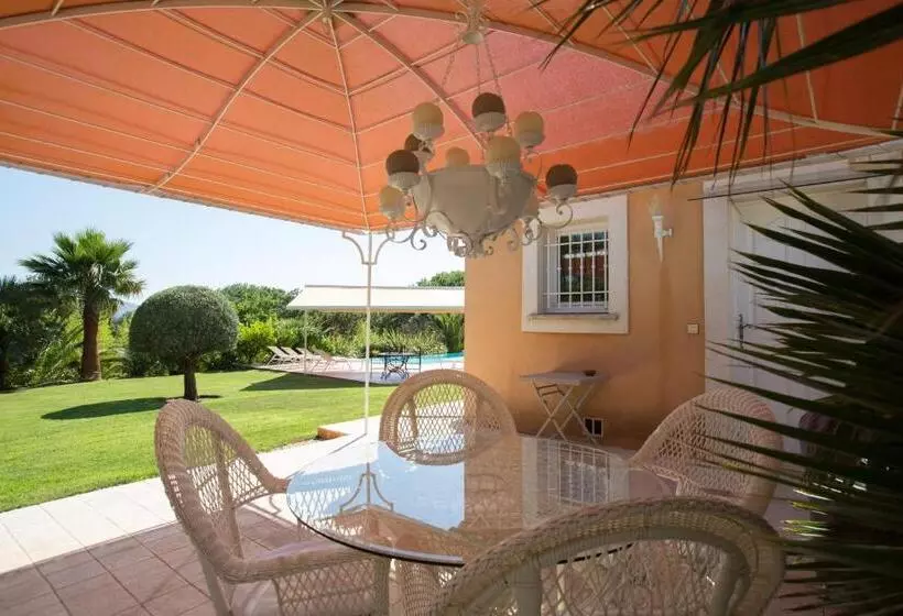 Bed and Breakfast La Tarentane
