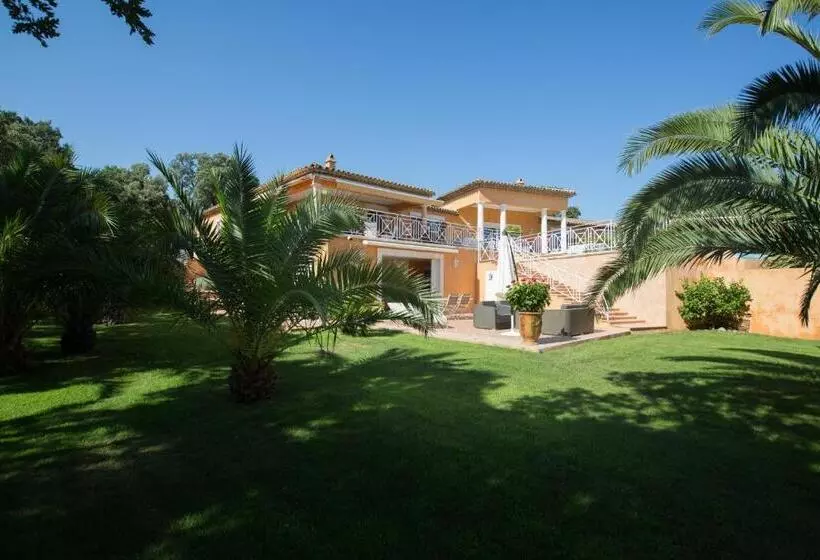 Bed and Breakfast La Tarentane