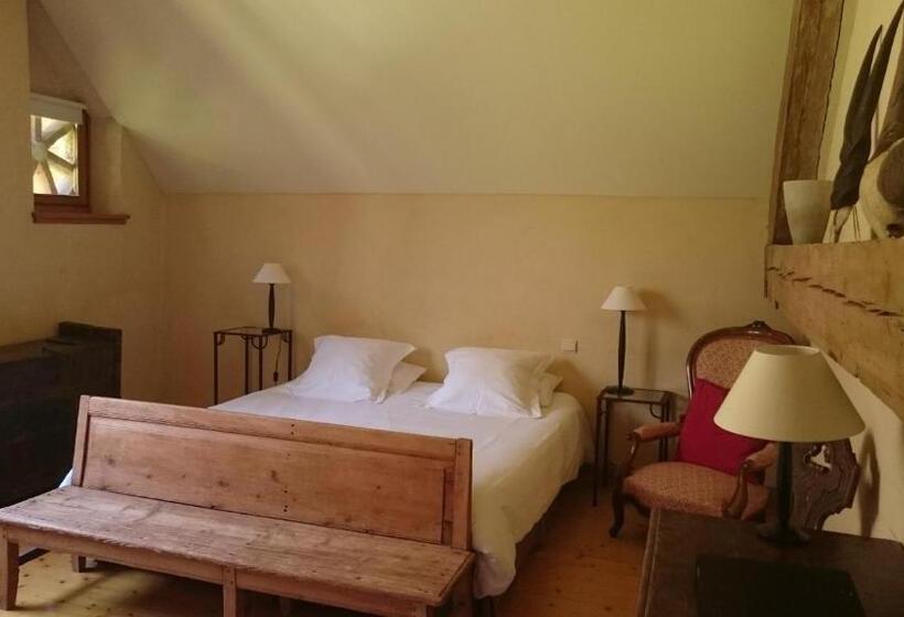 민박 La Vallombreuse