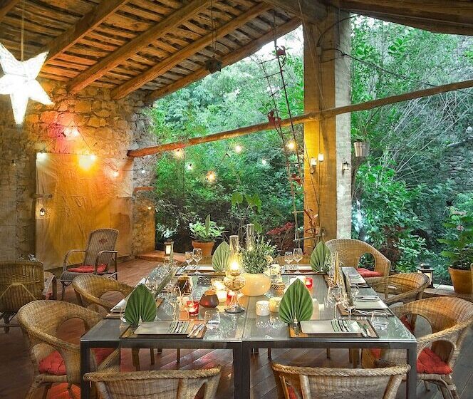 Bed and Breakfast La Vieille Maison Chambre Et Halte Gourmande