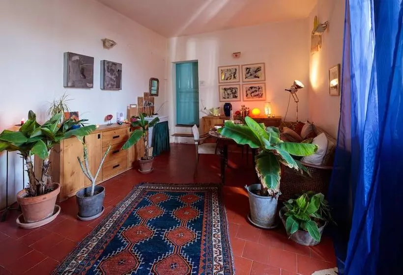 Aamiaismajoitus (B&B) La Vieille Maison Chambre Et Halte Gourmande