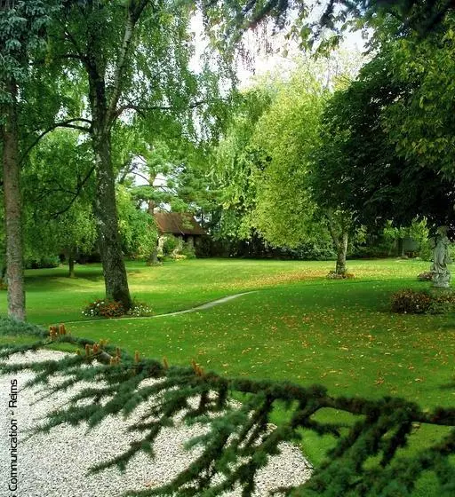 Aamiaismajoitus (B&B) La Villa Champagne Ployez Jacquemart
