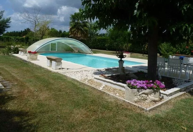 Aamiaismajoitus (B&B) Le Chalet Des Vignes