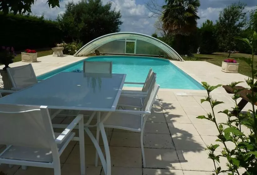 Aamiaismajoitus (B&B) Le Chalet Des Vignes
