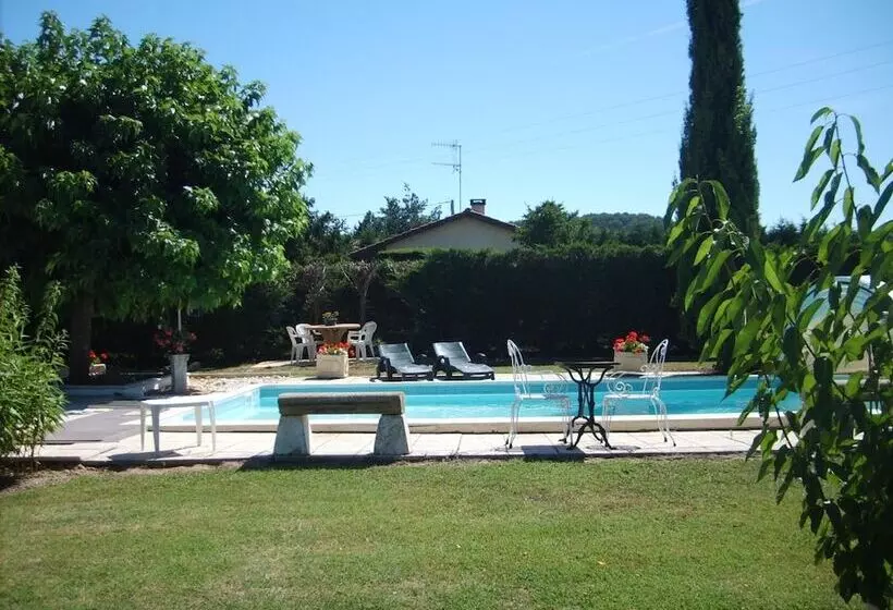 Aamiaismajoitus (B&B) Le Chalet Des Vignes