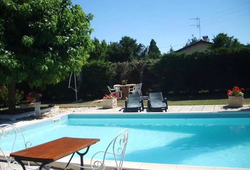 Aamiaismajoitus (B&B) Le Chalet Des Vignes