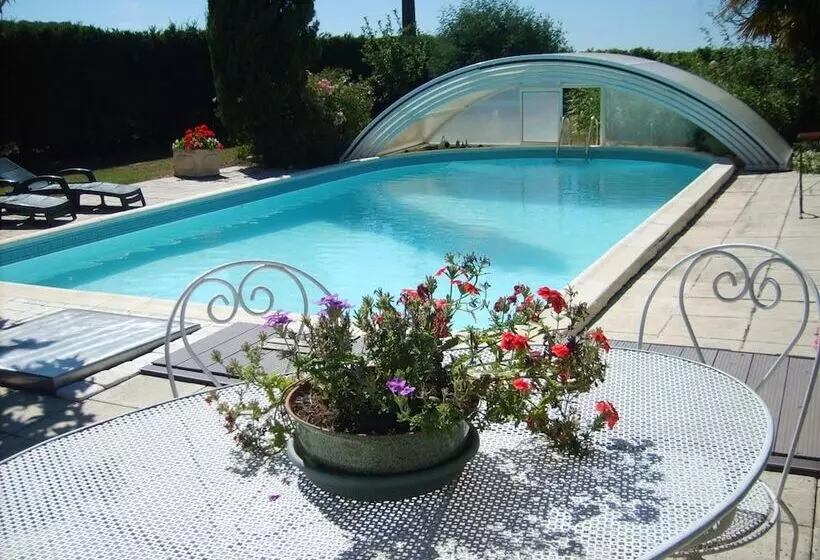 Aamiaismajoitus (B&B) Le Chalet Des Vignes