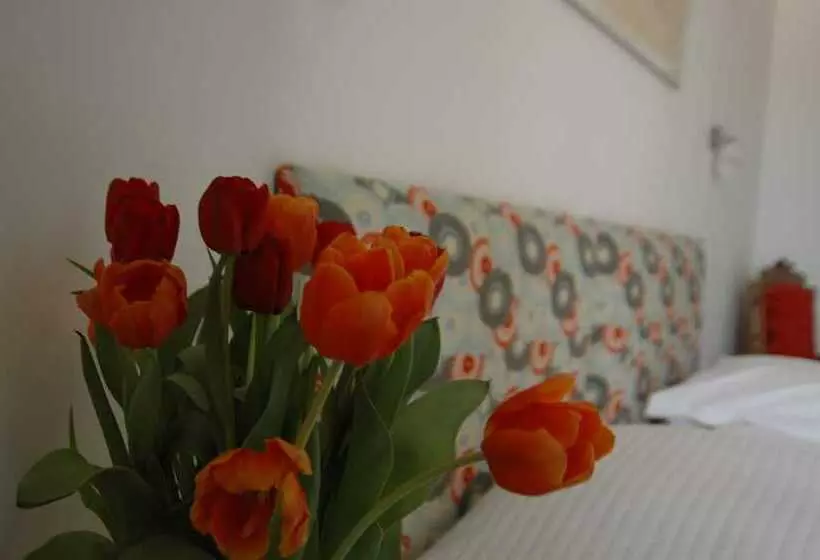 تختخواب و صبحانه Le Clos De L Abbaye