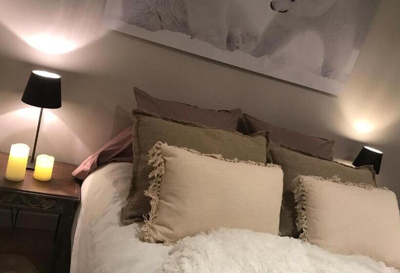 مبيت وإفطار Le Clos De La Chèvre Sud