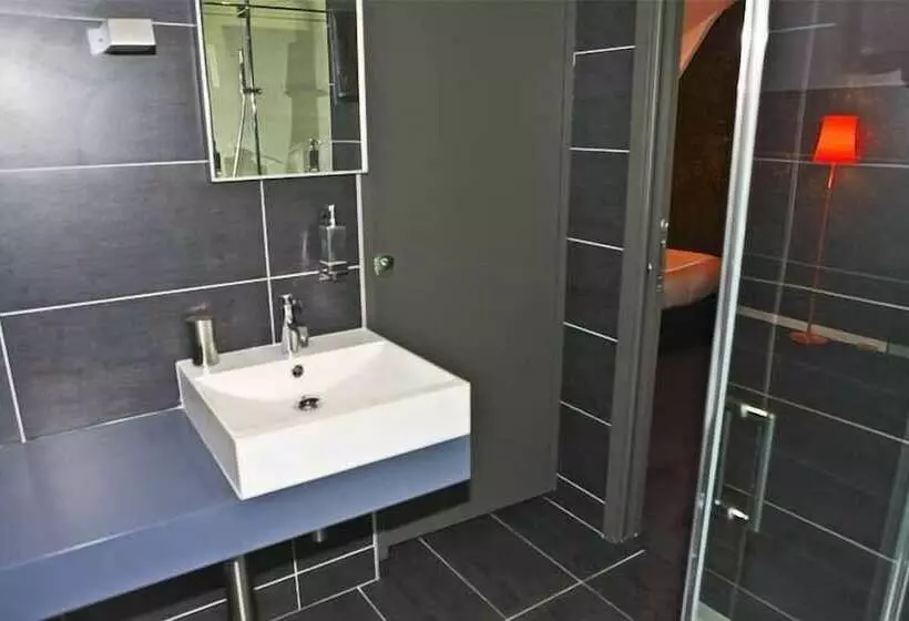 تختخواب و صبحانه Maison Marie Barrault