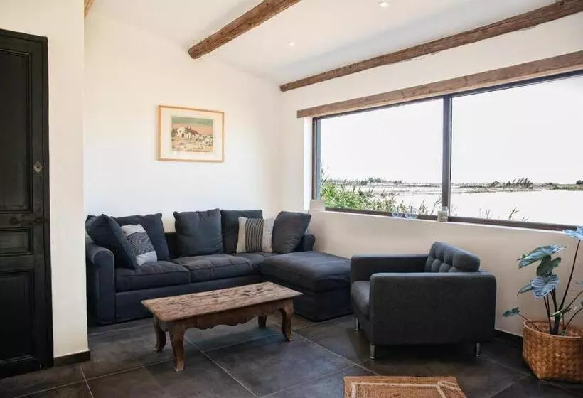 Aamiaismajoitus (B&B) Mas De Bouvet En Camargue