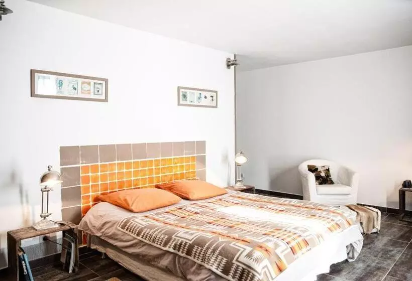 Aamiaismajoitus (B&B) Mas De Bouvet En Camargue