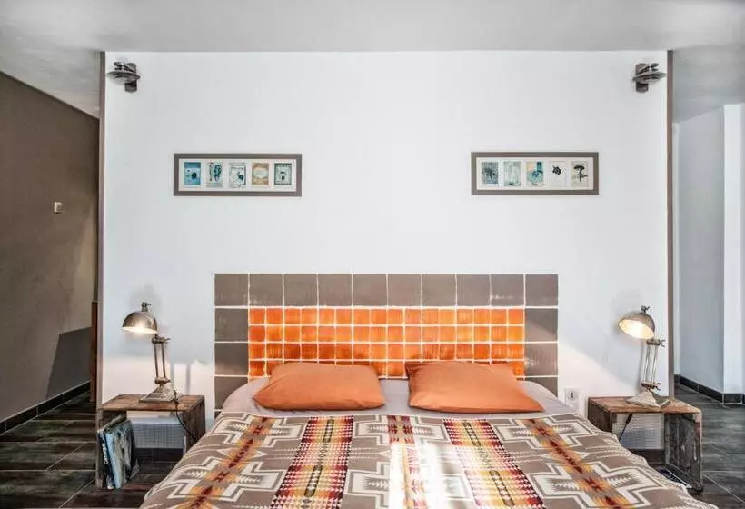 Aamiaismajoitus (B&B) Mas De Bouvet En Camargue