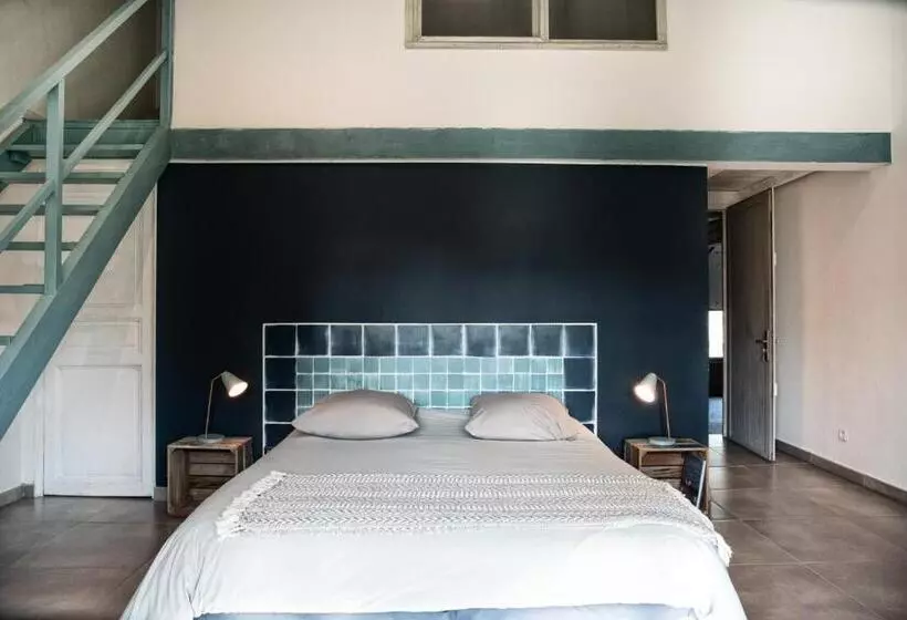 Aamiaismajoitus (B&B) Mas De Bouvet En Camargue