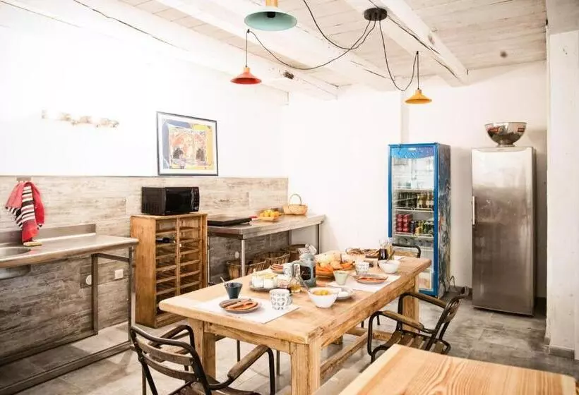 Aamiaismajoitus (B&B) Mas De Bouvet En Camargue