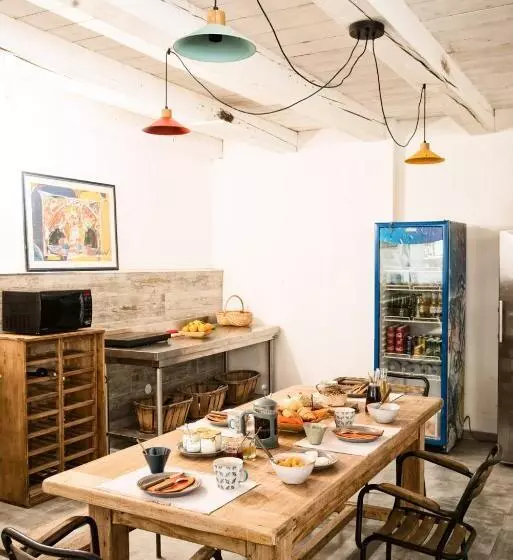 Aamiaismajoitus (B&B) Mas De Bouvet En Camargue