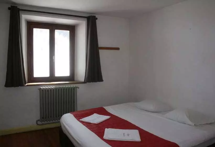 هتل Chalet Hôtel La Rafale
