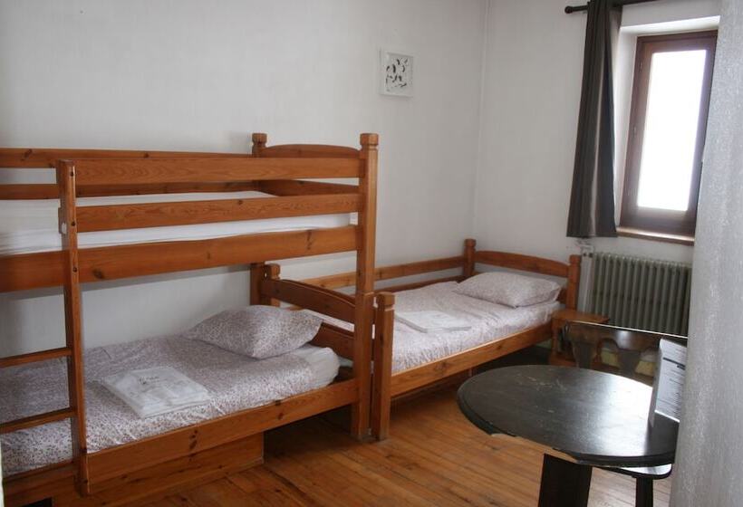 هتل Chalet Hôtel La Rafale