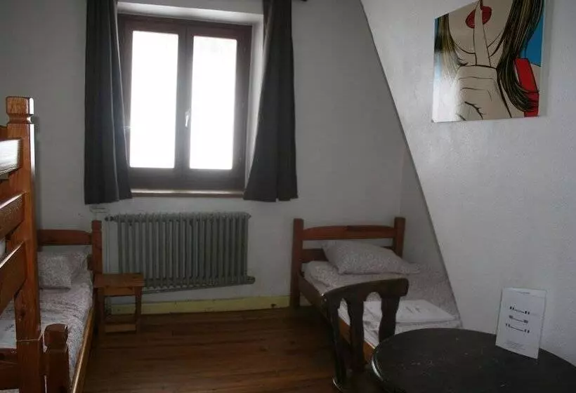 هتل Chalet Hôtel La Rafale