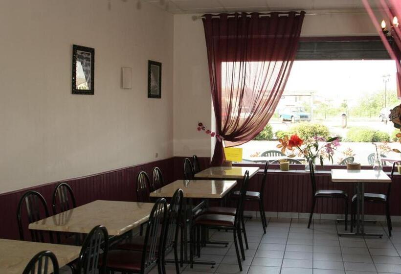 בית מלון כפרי De L'avenue