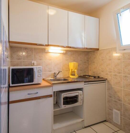 ホテル Hôtel Armony