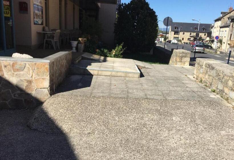 ホテル Hôtel Armony