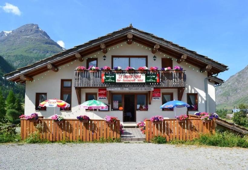 Отель Hôtel Le Grand Fond