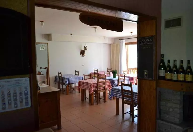 ホテル Hôtel Le Grand Fond