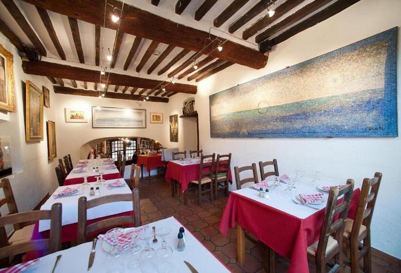 בית מלון כפרי Hôtel Les Arcades