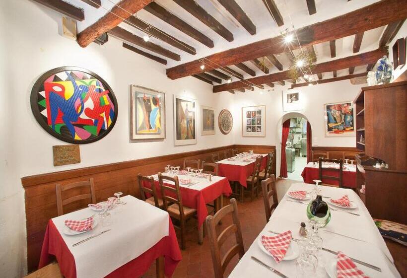 בית מלון כפרי Hôtel Les Arcades