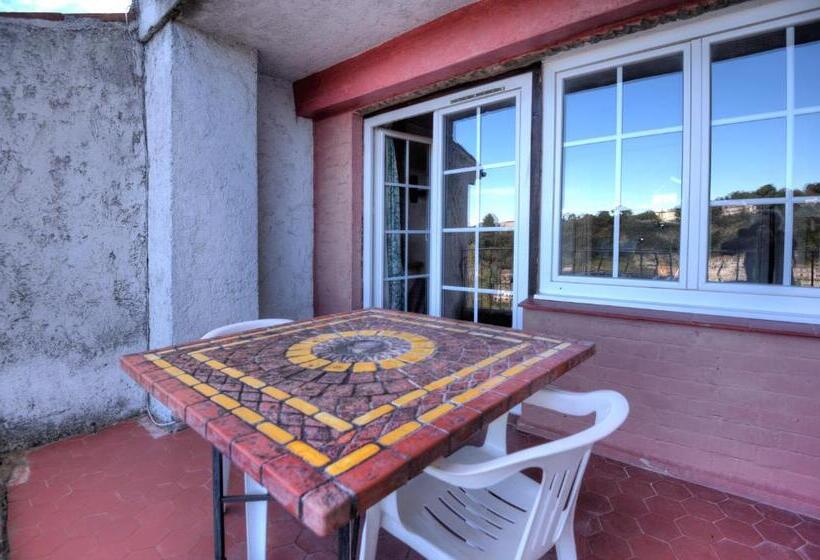 בית מלון כפרי Hôtel Les Arcades